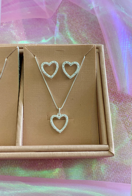 Conjunto colar e brinco coração cravejado